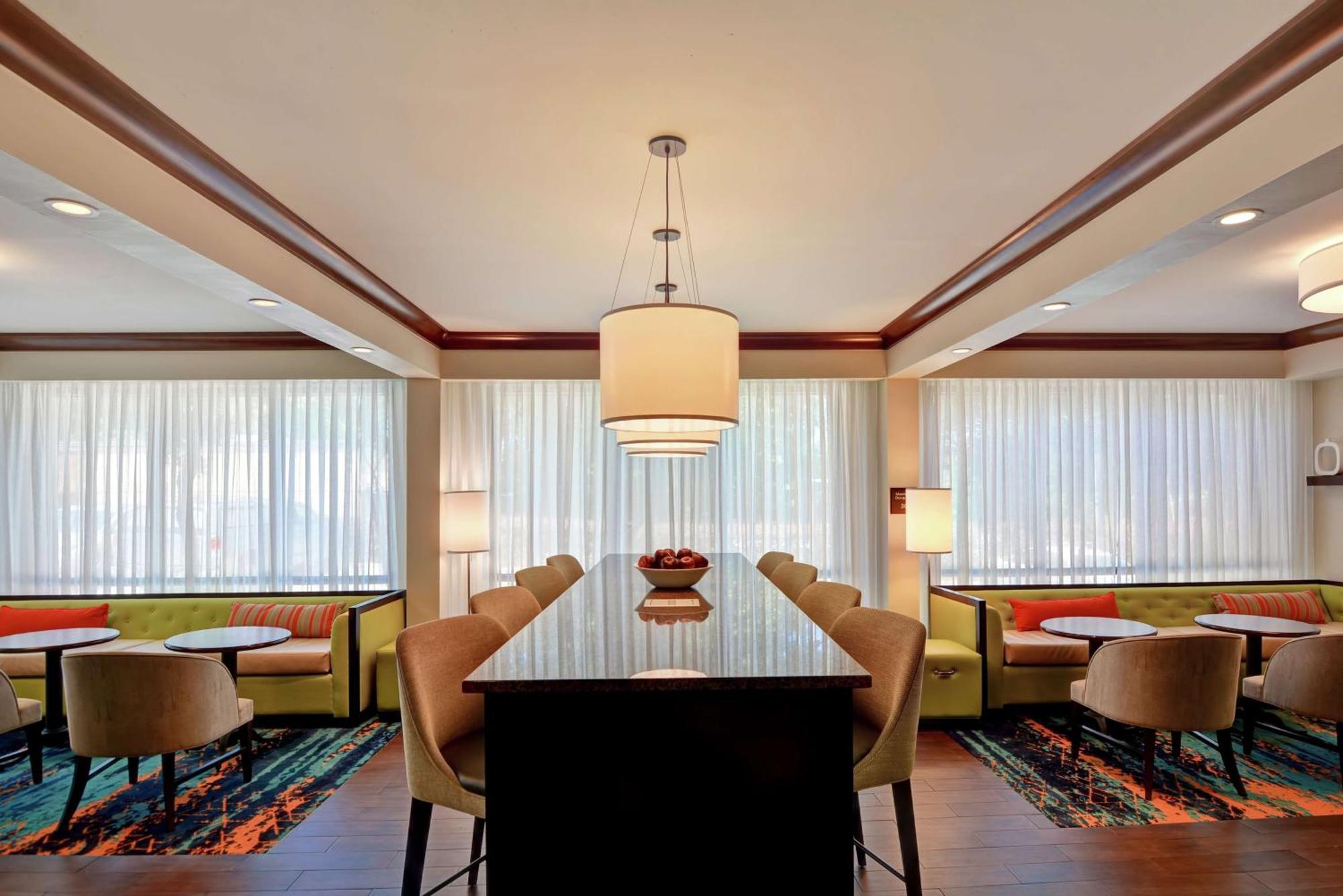 Hampton Inn Birmingham/Mountain Brook Zewnętrze zdjęcie