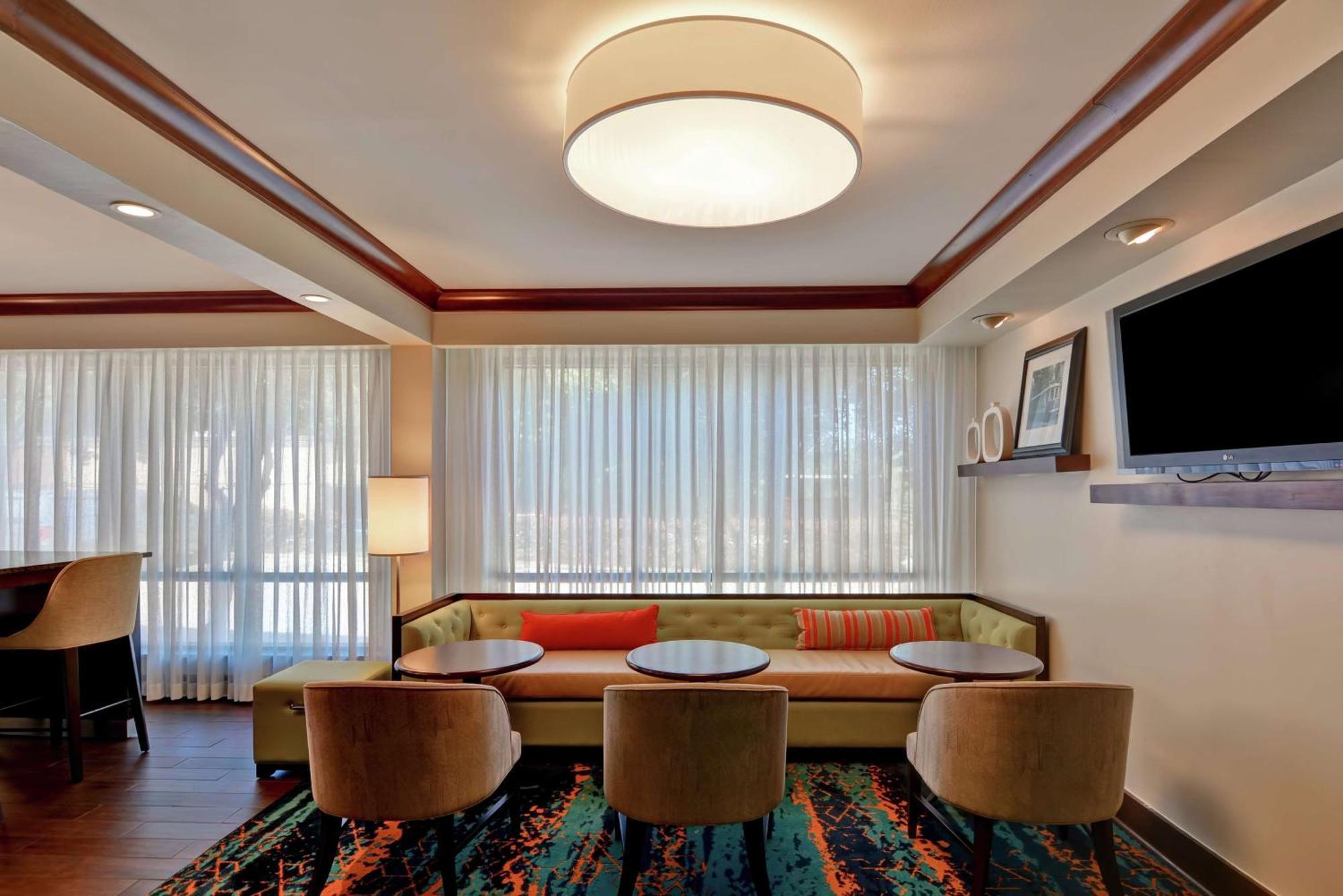 Hampton Inn Birmingham/Mountain Brook Zewnętrze zdjęcie